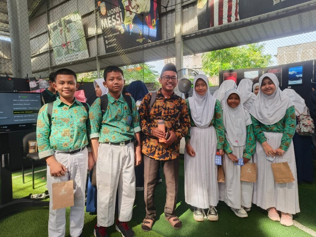 Ketua Pergunu Hadiri S2M3ART Day: Pameran Kreativitas Siswa SD dan SMP di Depok